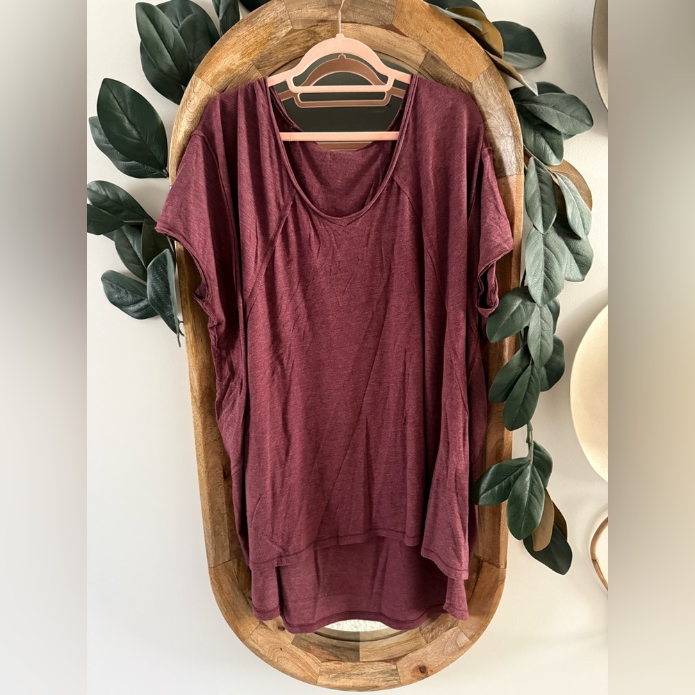 Women's Burgundy Top